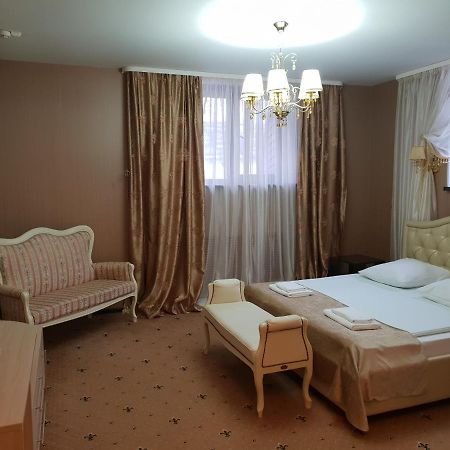 Monarch Hotel Niżny Nowogród Zewnętrze zdjęcie